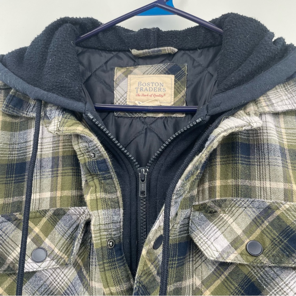 Boston Traders Coat Quilter Flannel Hooded Zip up & button close 2 Pockets M - Picture 2 of 15